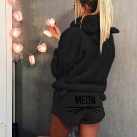 Kadın Uzun Kollu Meow Kedi Nakışlı Kapşonlu Peluş Sweat Ve Short Ikili Takım