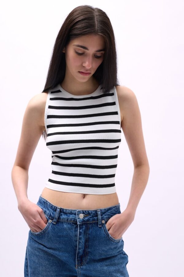 Halter Yaka Çizgili Crop - Görsel 3